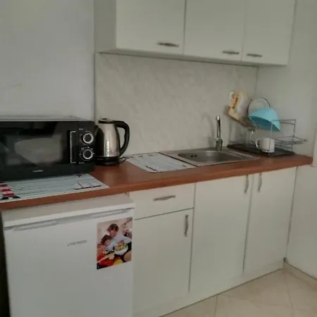 Guest house Apartment's Pita & Mare 3*