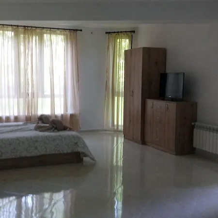 Гостевой дом Apartment's Pita & Mare Китен