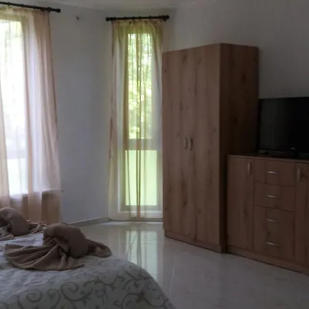 Guest house Apartment's Pita & Mare