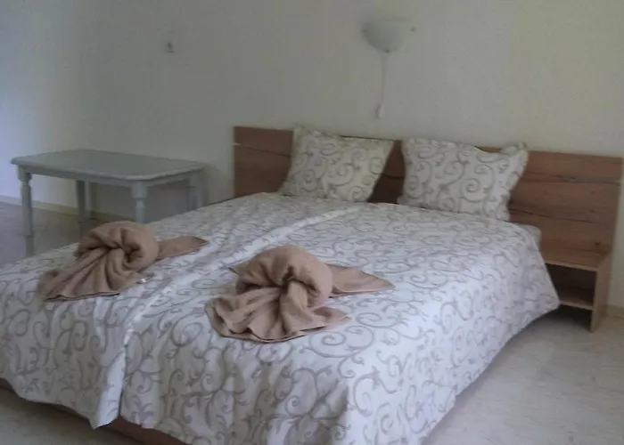 בית הארחה Apartment's Pita & Mare 3*